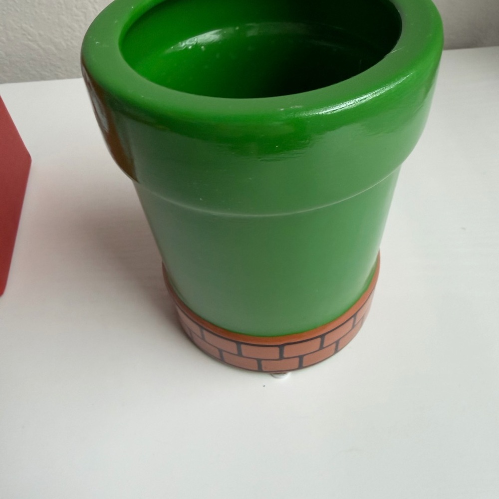 Paladone Super Mario Warp Pipe Pen & Plant Pot Planter - Gamer Gift NWT - Picture 2 of 6